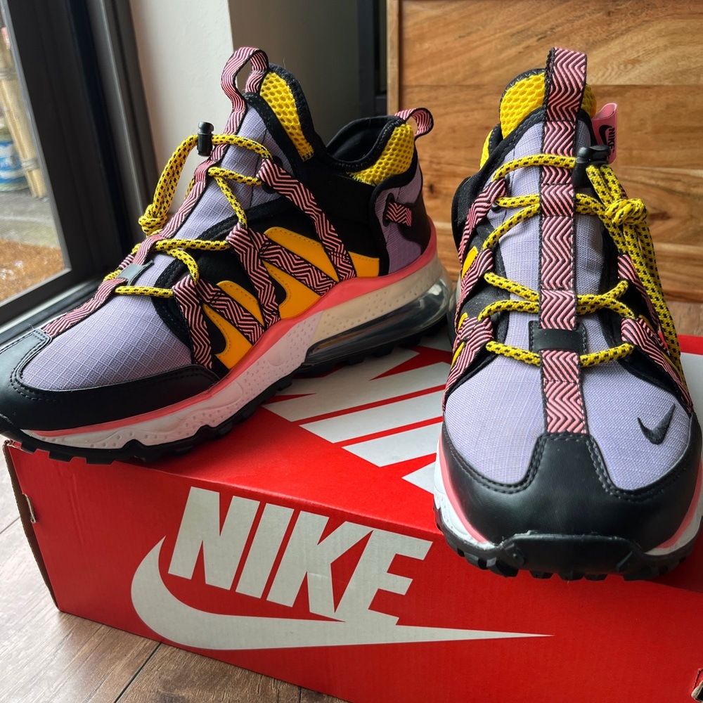 Nike Air Max 270 Bowfin Black and Violet sz 10 EUC